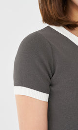 モデル：163cm（着用サイズ：FREE　着用カラー：GRY）