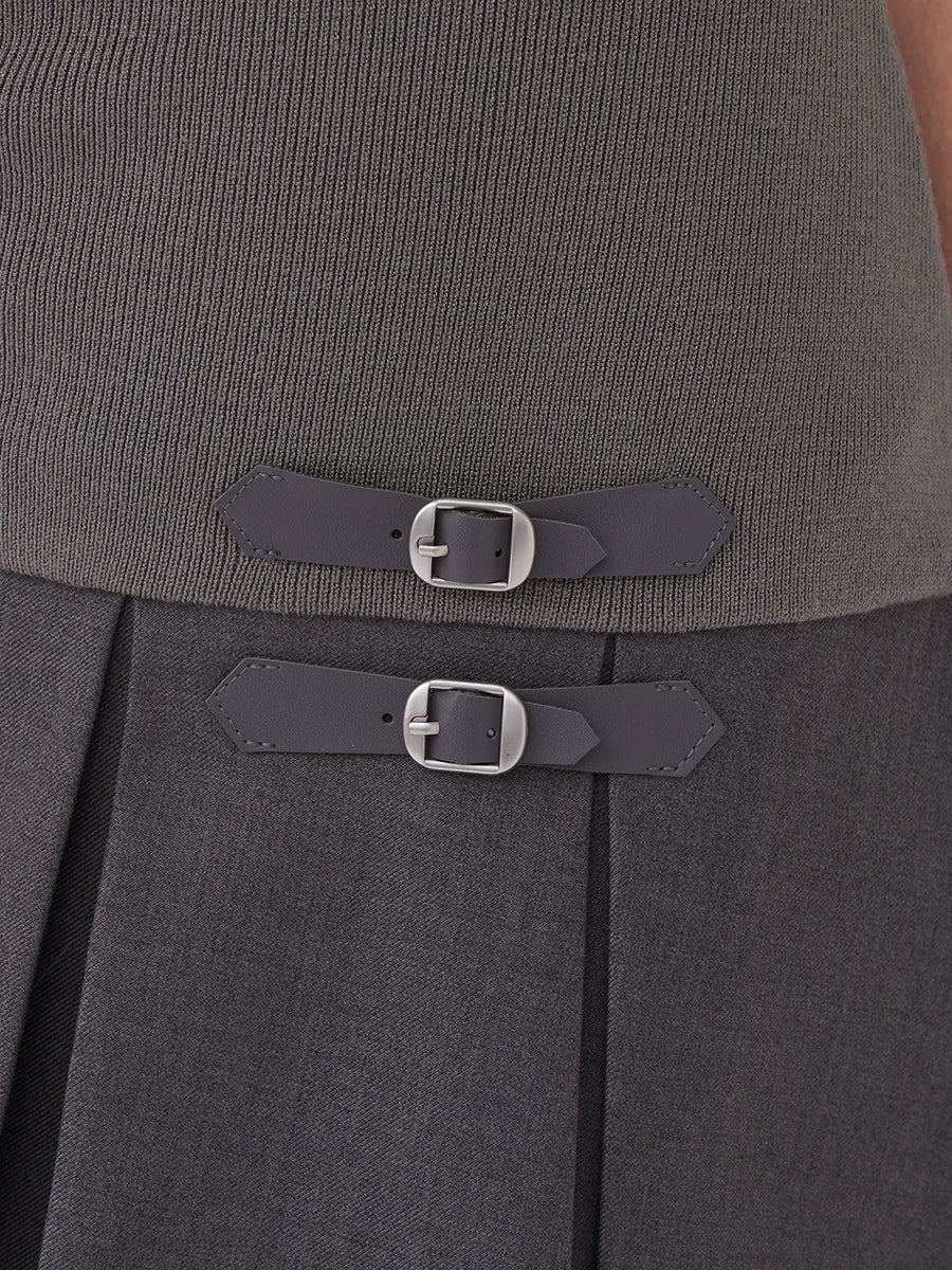 モデル：163cm（着用サイズ：FREE　着用カラー：GRY）