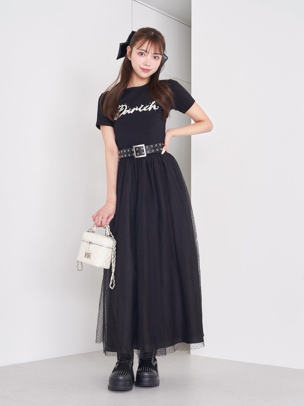 モデル：163cm（着用サイズ：FREE　着用カラー：BLK）