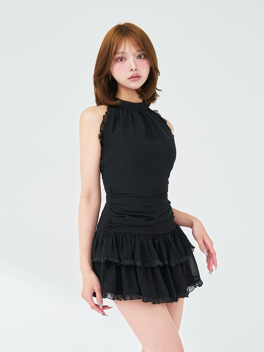 モデル：163cm（着用サイズ：FREE　着用カラー：BLK）