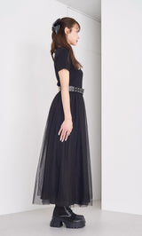 モデル：163cm（着用サイズ：FREE　着用カラー：BLK）