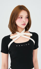 モデル：163cm（着用サイズ：FREE　着用カラー：BLK）