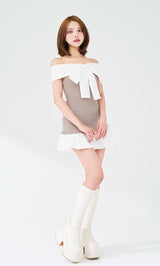 パールビジューオフショルフリルニットミニワンピース – Darich