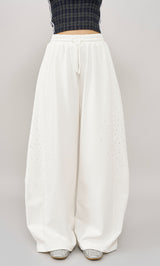 モデル：163cm（着用サイズ：FREE　着用カラー：WHT）