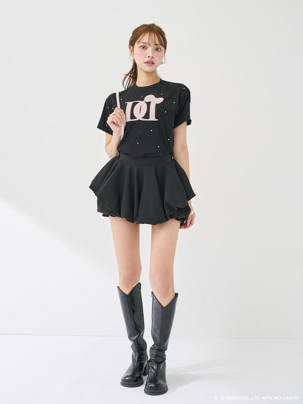 モデル：163cm（着用サイズ：FREE　着用カラー：BLK）