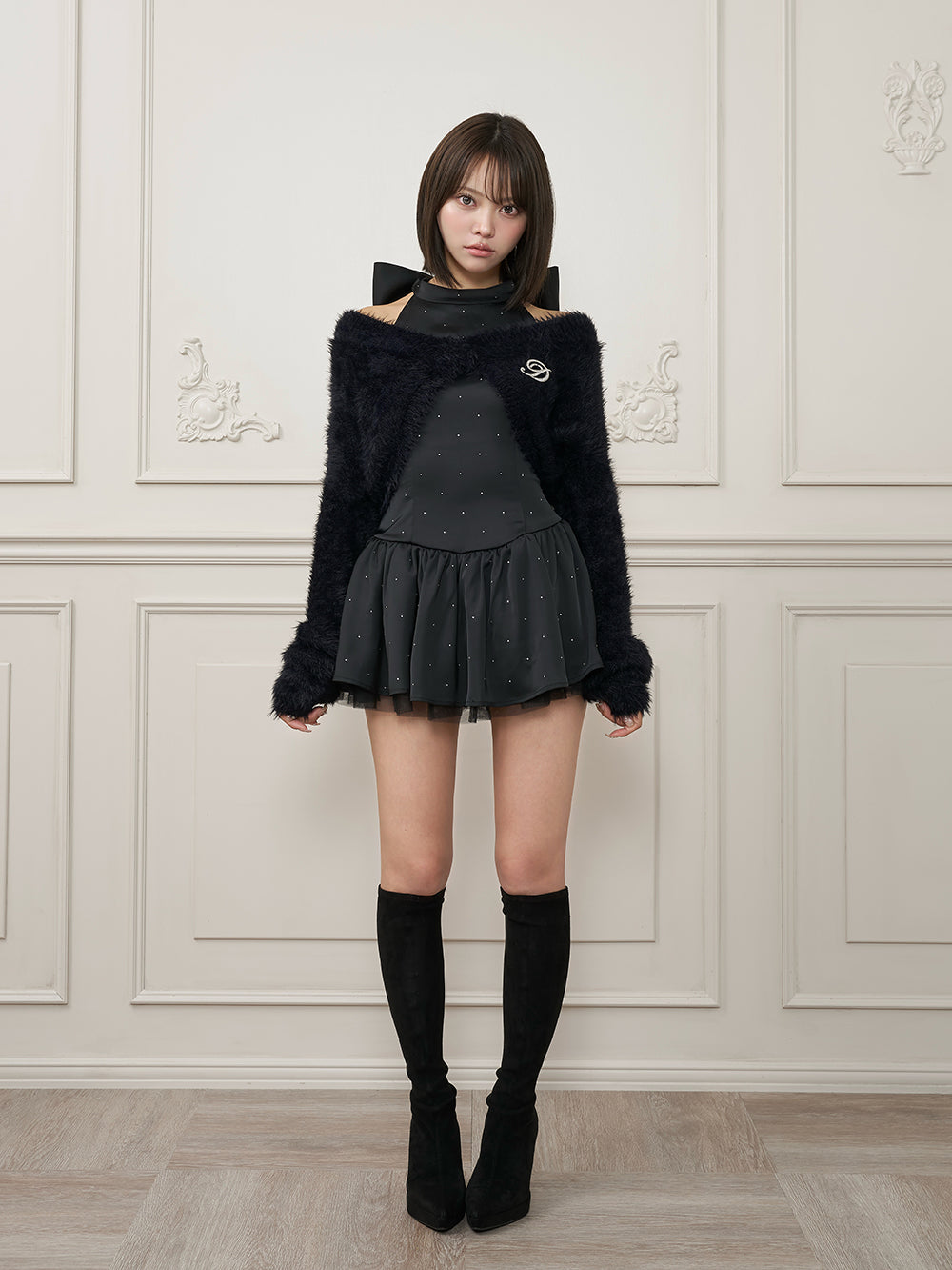モデル：163cm（着用サイズ：FREE　着用カラー：BLK）