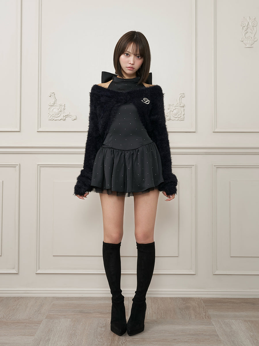 モデル：163cm（着用サイズ：FREE　着用カラー：BLK）