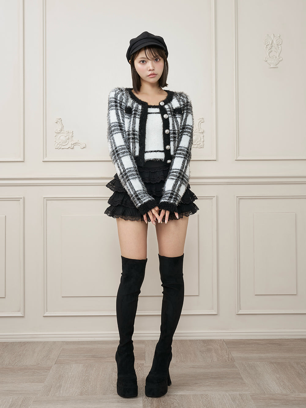 モデル：163cm（着用サイズ：FREE　着用カラー：BLK）