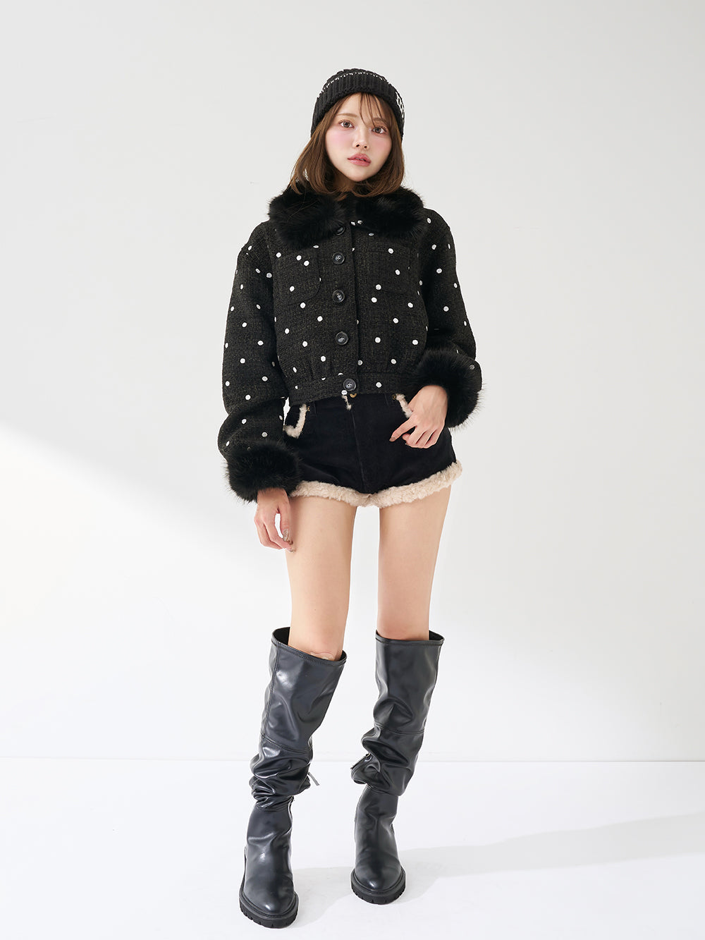 新品タグ付き ダーリッチ ポイントボアコーデュロイショートパンツ ブラック S ポイントボアコーデュロイショートパンツ – Darich (ダーリッチ)