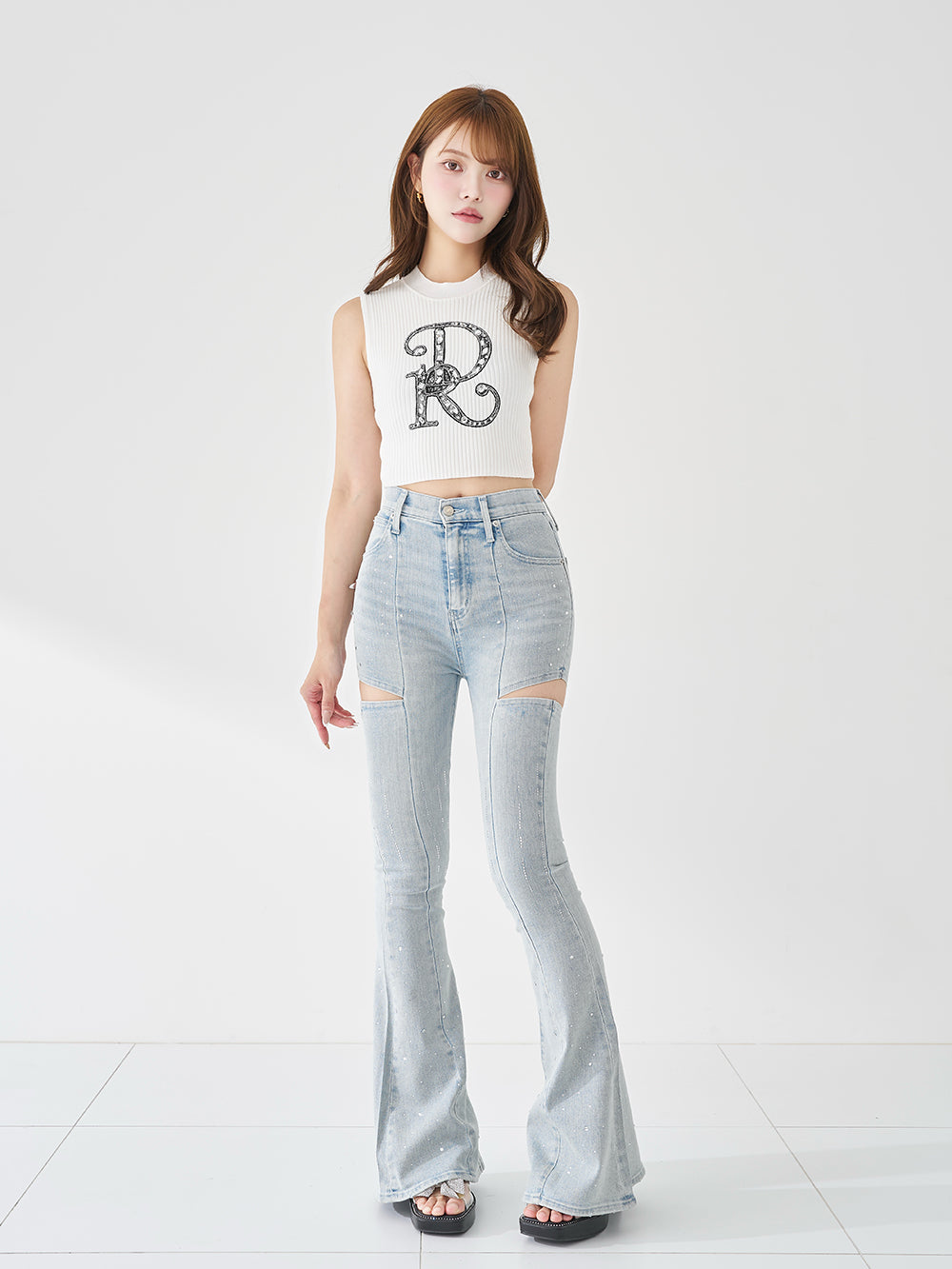 モデル：163cm（着用サイズ：FREE　着用カラー：WHT）