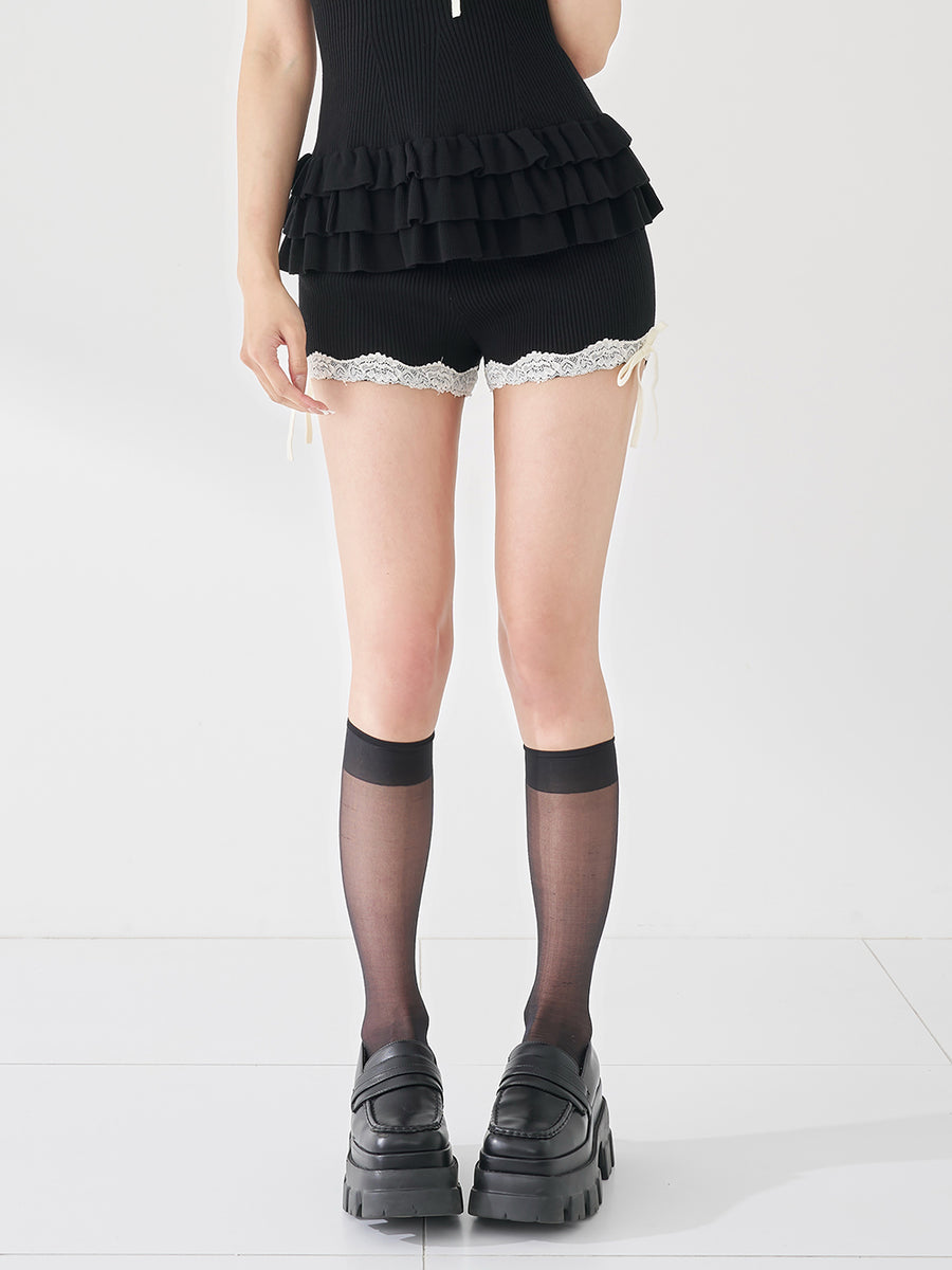 モデル：163cm（着用サイズ：FREE　着用カラー：BLK）