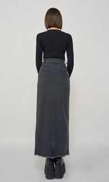 モデル：163cm（着用サイズ：FREE　着用カラー：BLK）