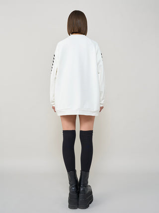 モデル：163cm（着用サイズ：FREE　着用カラー：WHT）