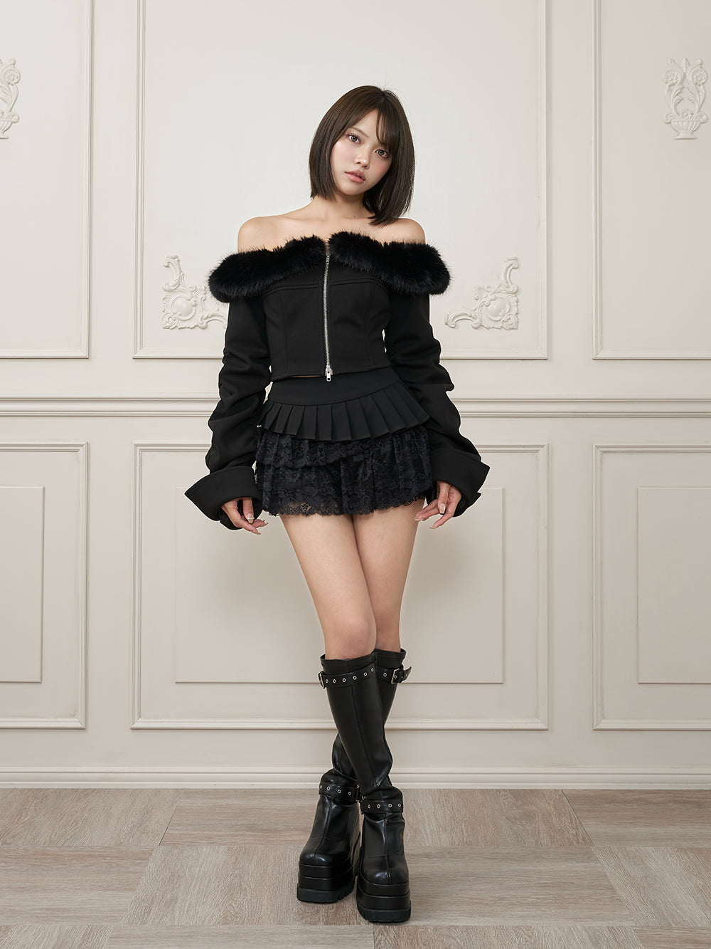 モデル：163cm（着用サイズ：FREE　着用カラー：BLK）