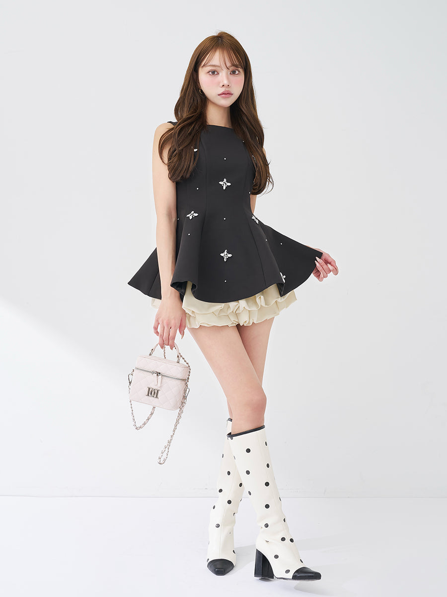 モデル：163cm（着用サイズ：FREE　着用カラー：BLK）