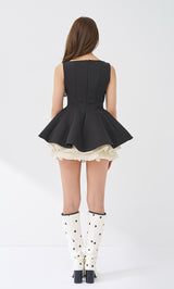 モデル：163cm（着用サイズ：FREE　着用カラー：BLK）