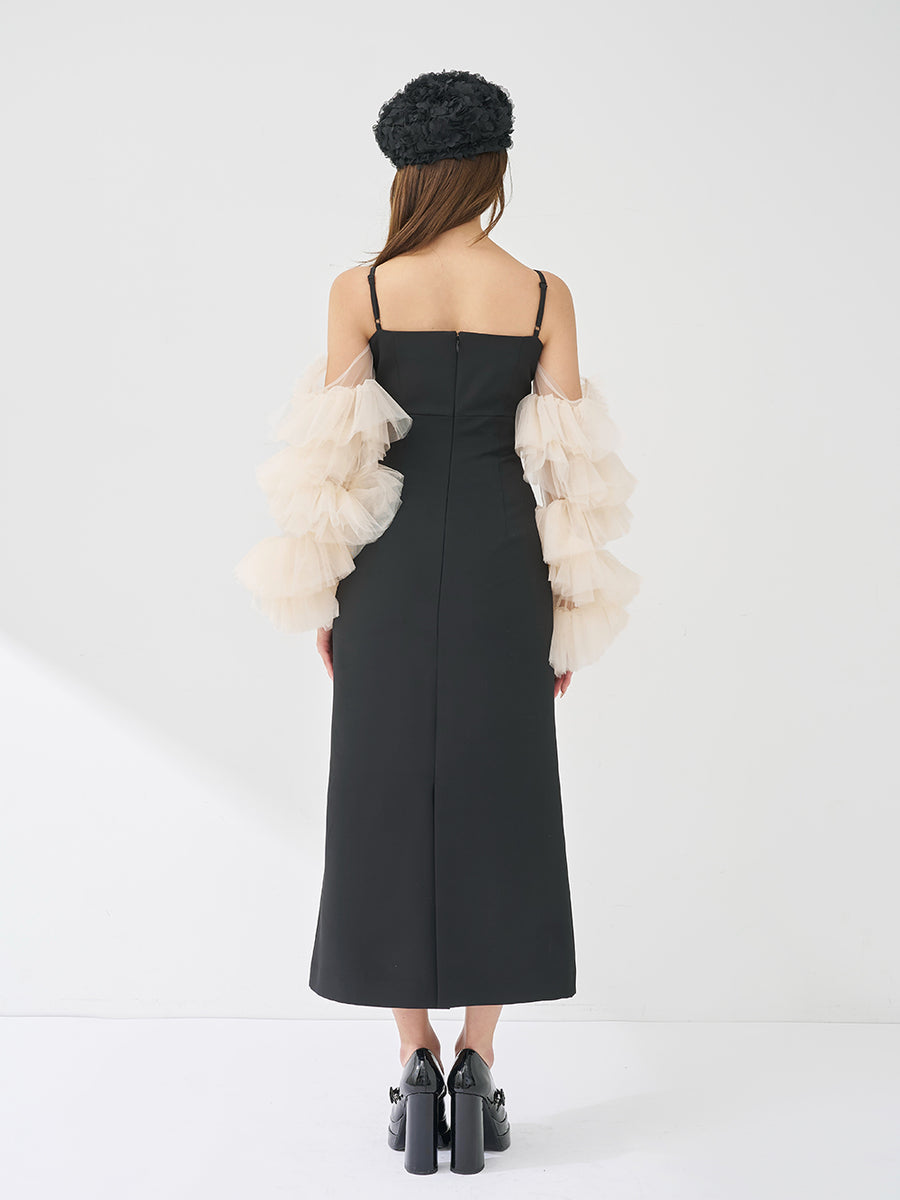 モデル：163cm（着用サイズ：FREE　着用カラー：BLK）