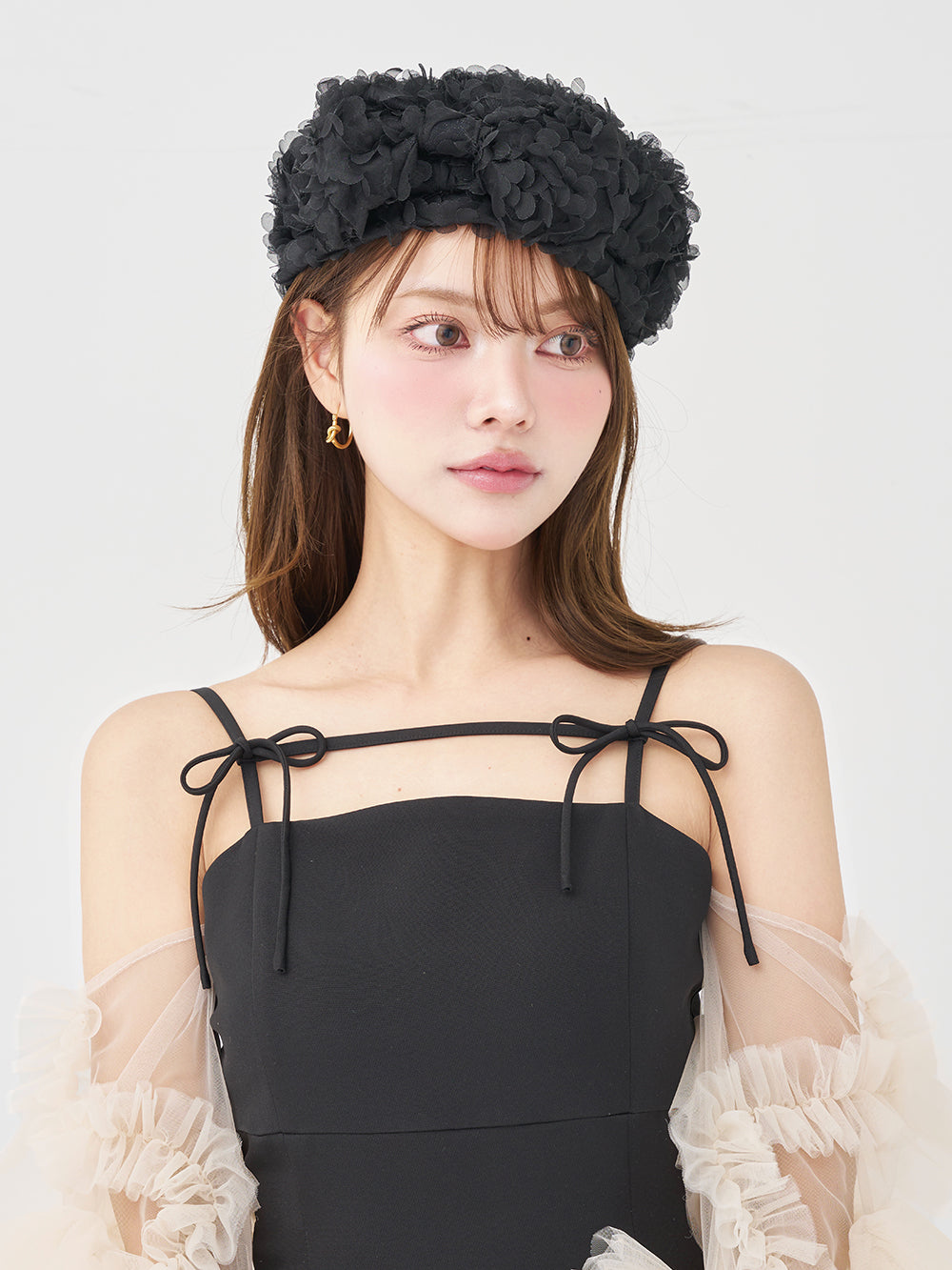 モデル：163cm（着用サイズ：FREE　着用カラー：BLK）