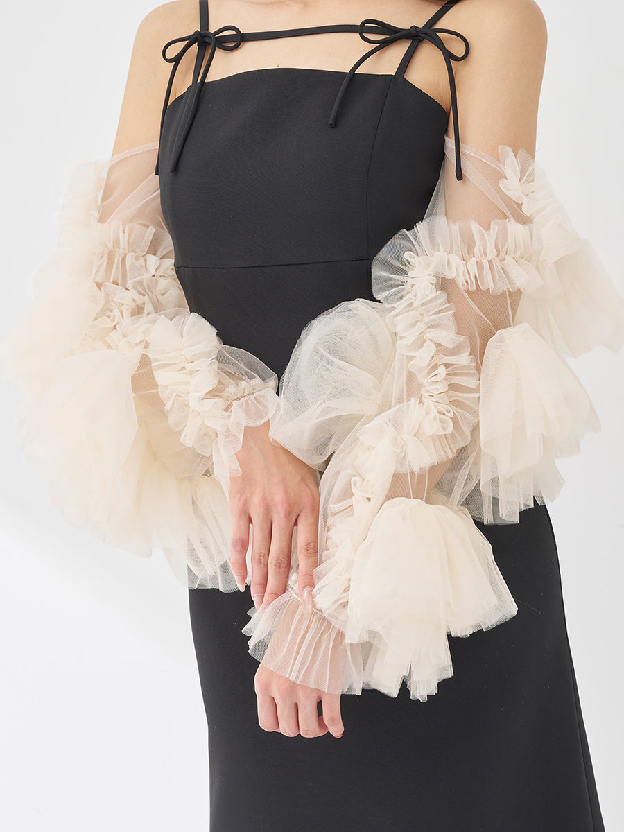 モデル：163cm（着用サイズ：FREE　着用カラー：BLK）