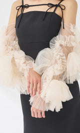 モデル：163cm（着用サイズ：FREE　着用カラー：BLK）