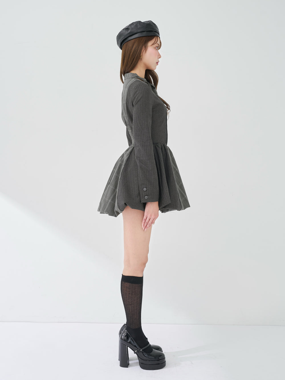 モデル：163cm（着用サイズ：FREE　着用カラー：GRY）