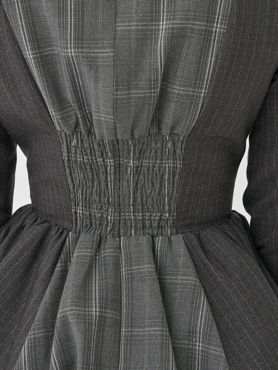 モデル：163cm（着用サイズ：FREE　着用カラー：GRY）