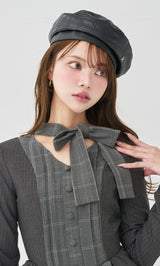 モデル：163cm（着用サイズ：FREE　着用カラー：GRY）