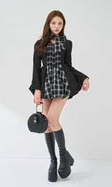 モデル：163cm（着用サイズ：FREE　着用カラー：BLK）