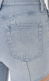 モデル：163cm（着用サイズ：M　着用カラー：I-BLU）