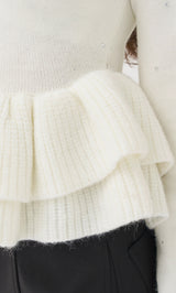 モデル：163cm（着用サイズ：FREE　着用カラー：WHT）