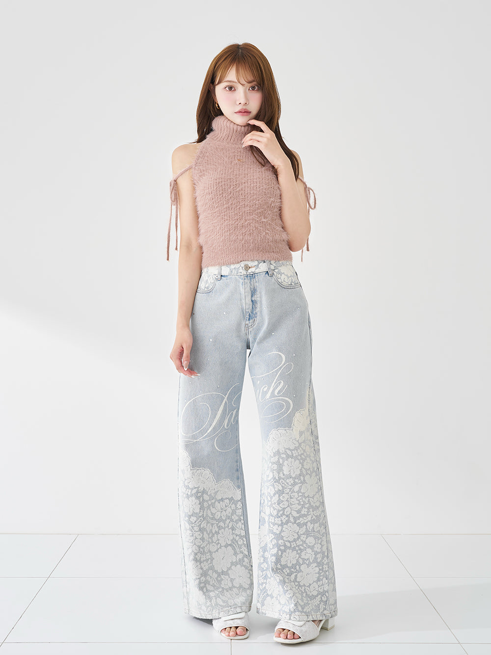モデル：163cm（着用サイズ：FREE　着用カラー：PNK）