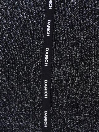 モデル：163cm（着用サイズ：FREE　着用カラー：BLK）