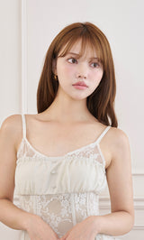 モデル：163cm（着用サイズ：FREE　着用カラー：IVO）