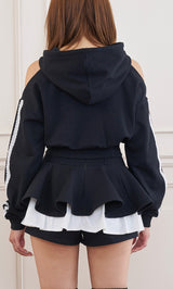 モデル：163cm（着用サイズ：FREE　着用カラー：BLK）