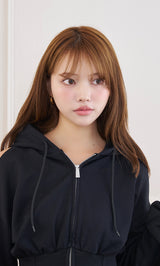 モデル：163cm（着用サイズ：FREE　着用カラー：BLK）