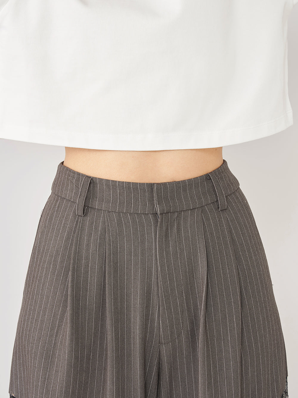 モデル：163cm（着用サイズ：S　着用カラー：GRY）