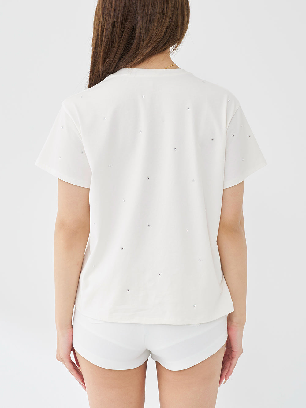 モデル：163cm（着用サイズ：FREE　着用カラー：WHT）