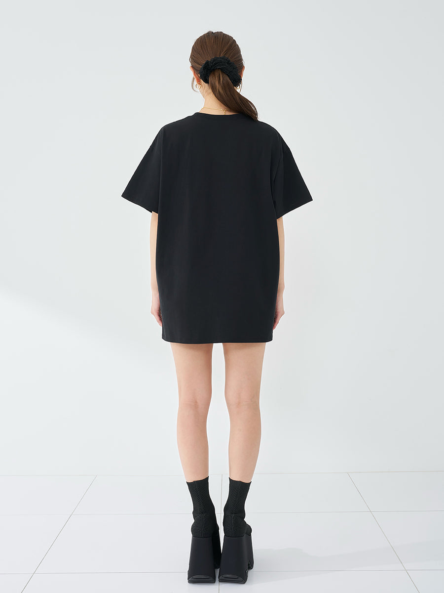 モデル：163cm（着用サイズ：FREE　着用カラー：BLK）