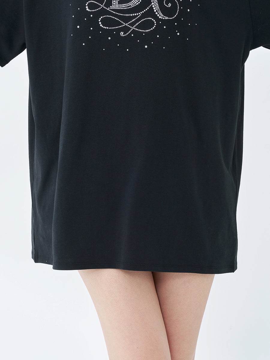 モデル：163cm（着用サイズ：FREE　着用カラー：BLK）