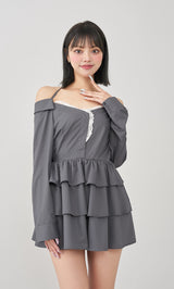 モデル：163cm（着用サイズ：FREE　着用カラー：GRY）
