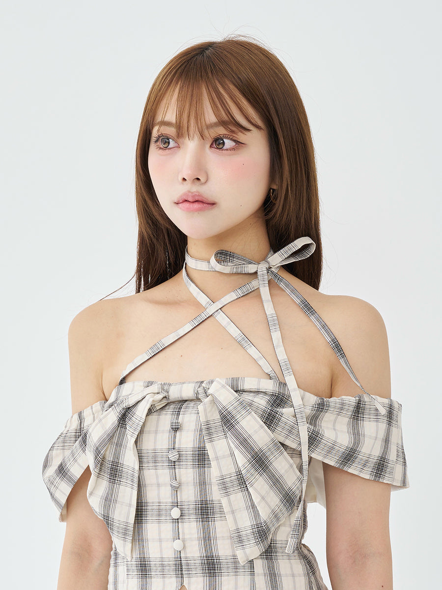 モデル：163cm（着用サイズ：FREE　着用カラー：IVO）