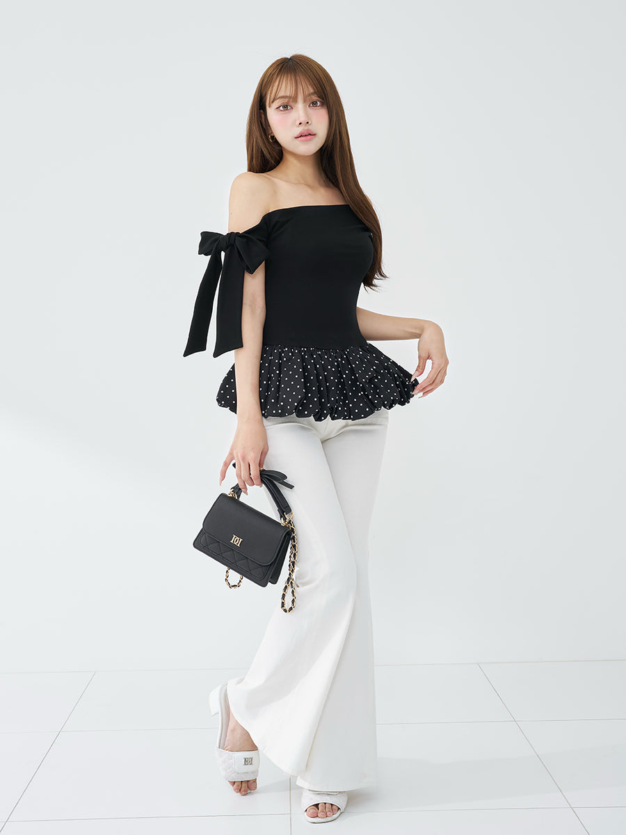モデル：163cm（着用サイズ：FREE　着用カラー：BLK）