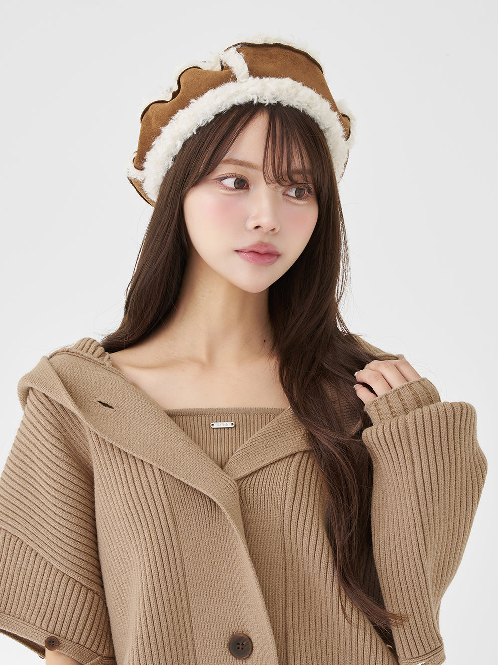 モデル：163cm（着用サイズ：FREE　着用カラー：MOC）