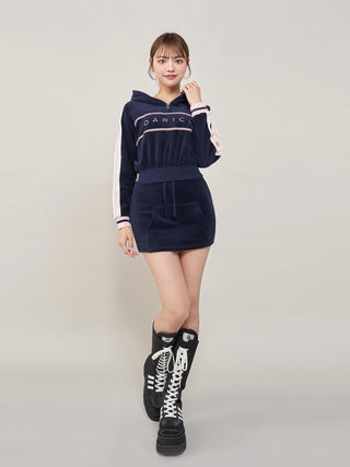 モデル：163cm（着用サイズ：FREE　着用カラー：NVY）
