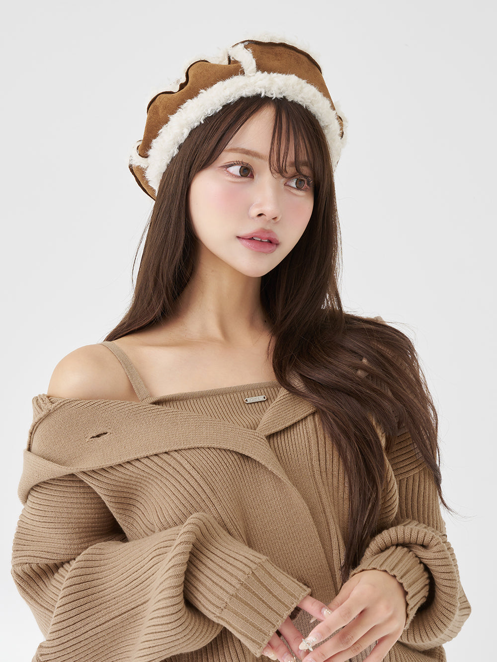 モデル：163cm（着用サイズ：FREE　着用カラー：MOC）