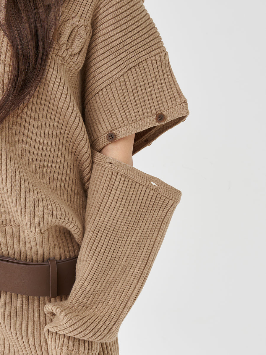 モデル：163cm（着用サイズ：FREE　着用カラー：MOC）