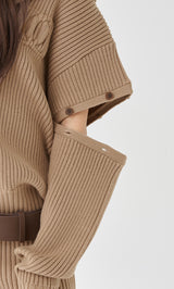 モデル：163cm（着用サイズ：FREE　着用カラー：MOC）