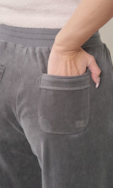 モデル：163cm（着用サイズ：FREE　着用カラー：C-GRY）