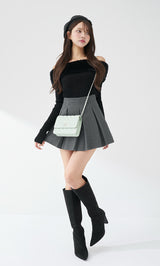 モデル：163cm（着用サイズ：FREE　着用カラー：BLK）