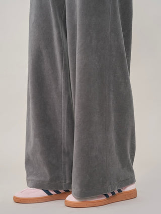 モデル：163cm（着用サイズ：FREE　着用カラー：C-GRY）